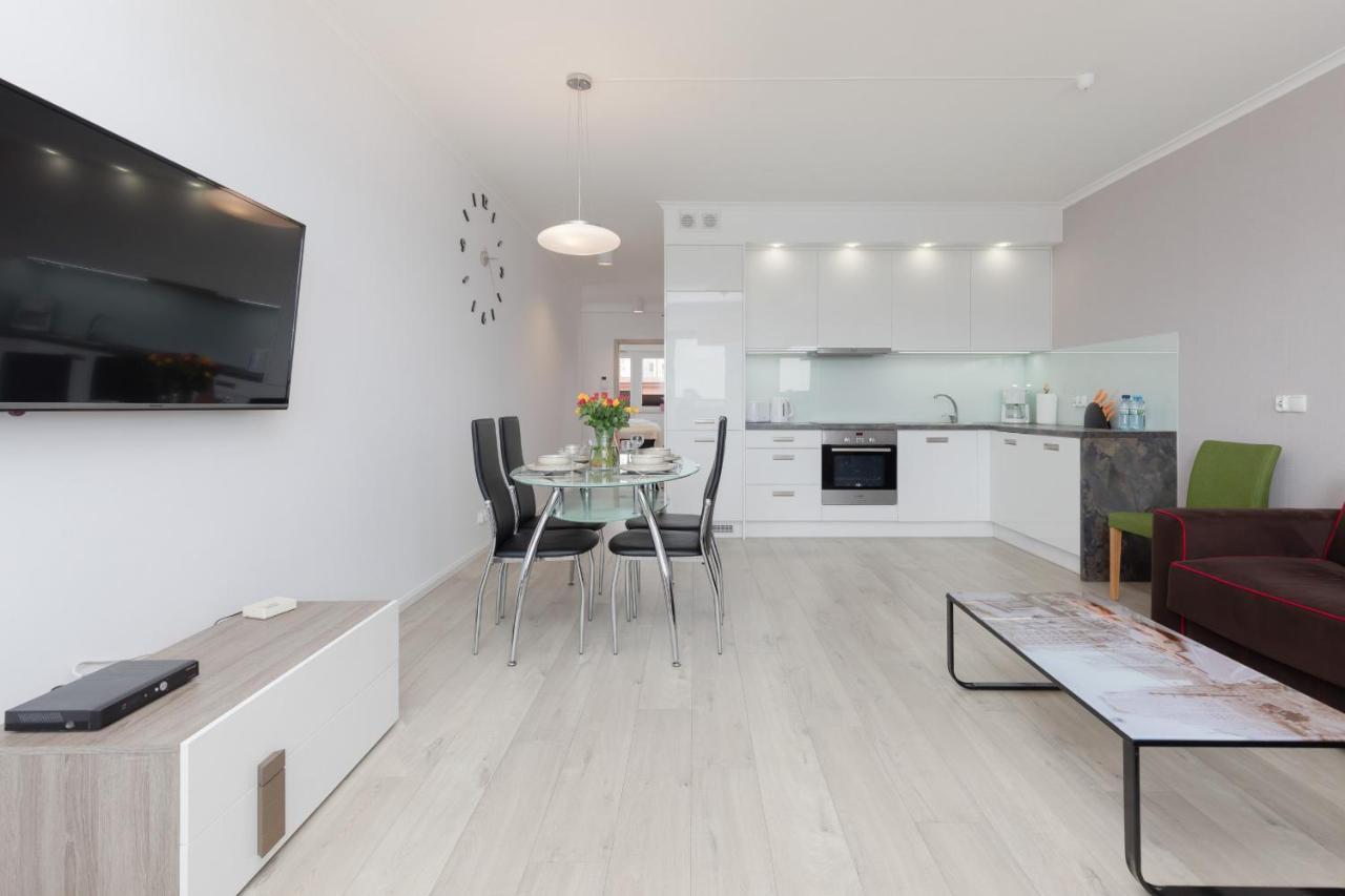 Przestronny Apartament Z Balkonem - Przy Porcie - Swinoujscie By Noclegi Renters Bagian luar foto